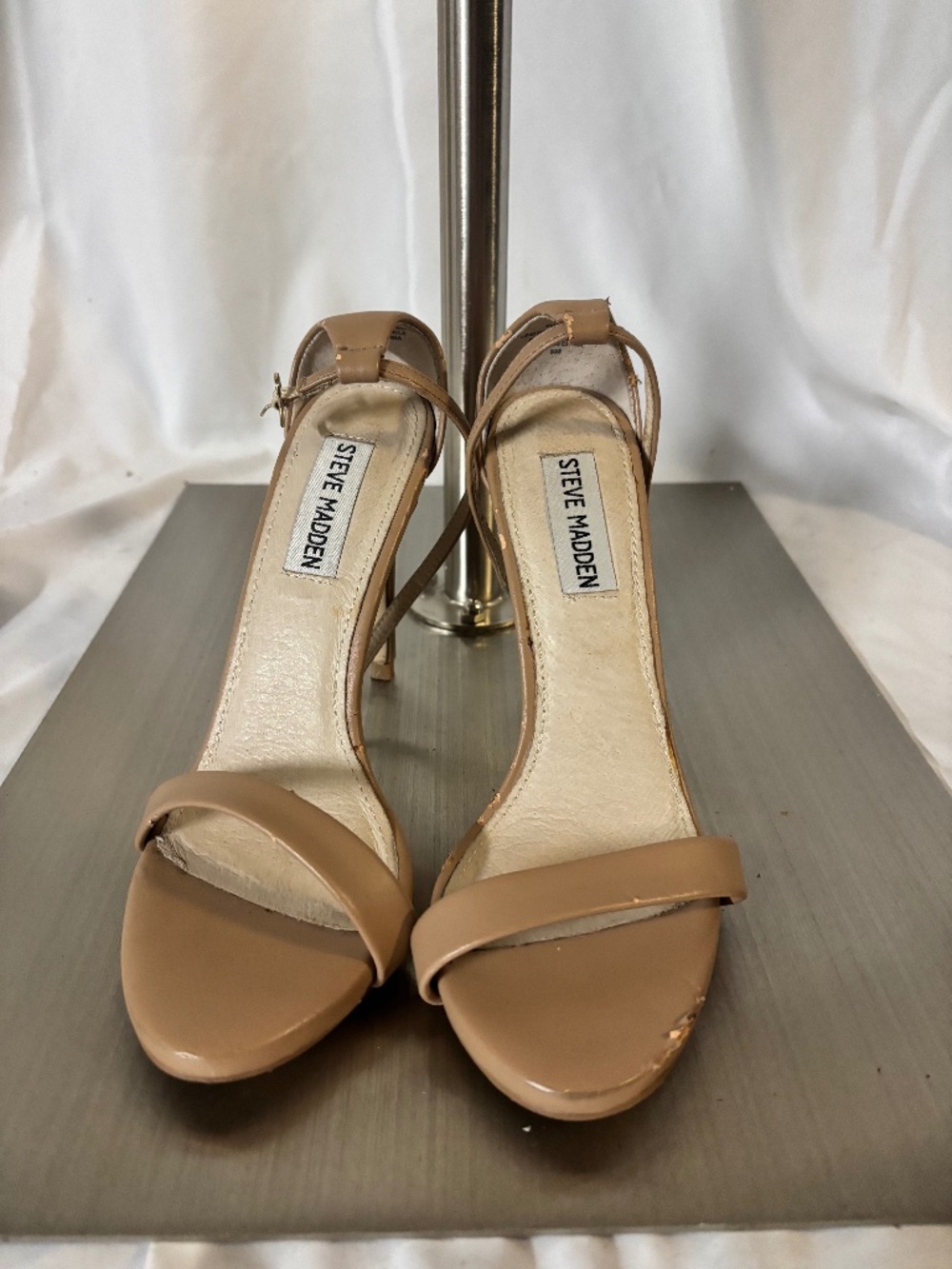 "Stacy" Tan Steve Madden Leather Heels